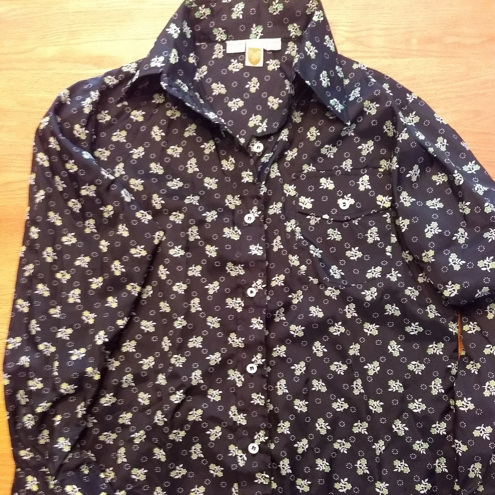 Blouse by skyr